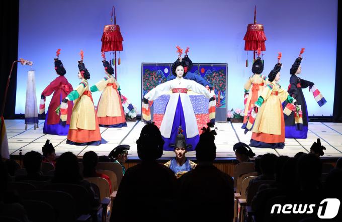 [사진] 'K궁중 춤의 향연'