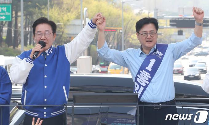 [사진] 이재명 대표 '홍익표 믿어주세요'