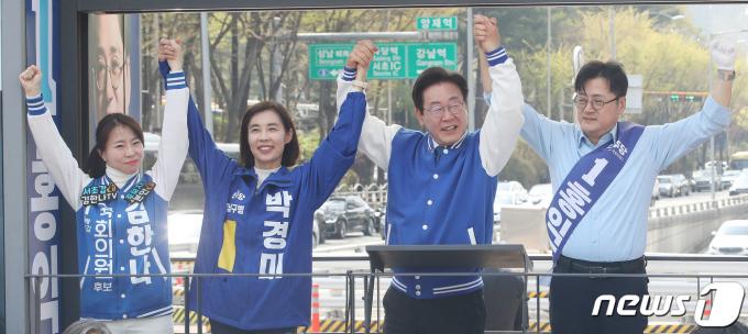[사진] 서초구 지원유세 나선 이재명 대표