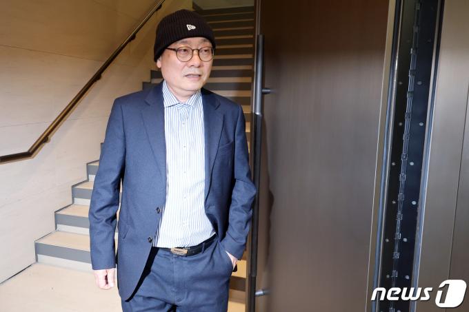 [사진] 박명하 의협 비대위 조직강화위원장, 의협 비대위 회의 참석