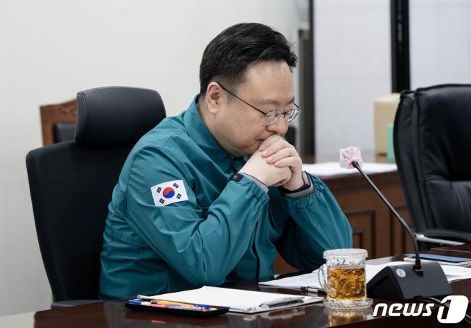 [사진] 생각에 잠긴 조규홍 장관