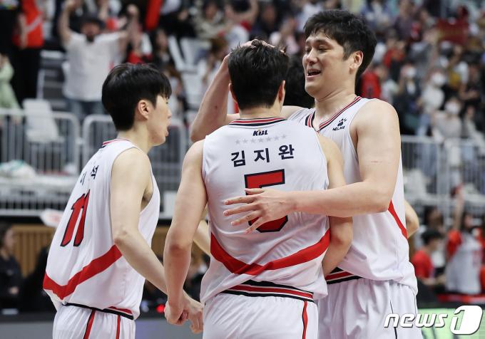 [사진] 김지완 '내가 해결사'
