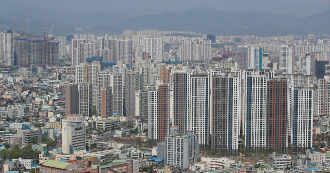  지난 3월 집합건물(아파트·오피스텔·다세대주택 등) 임의경매 개시결정등기 신청 건수는 5289건으로, 2013년 1월(5407건) 이후 약 11년만에 최다 기록이다. /사진=뉴시스