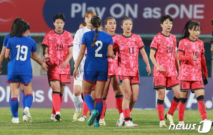 [사진] 여자축구, 필리핀 친선전 2차 2-1 승리