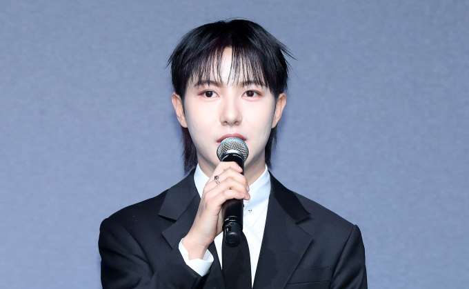그룹 엔시티 드림(NCT DREAM) 런쥔이 '사생'으로부터 받은 악성 메시지를 팬들에게 공개했다.사진은 지난달 서울 광진구 워커힐에서 열린 새 앨범 '드림 이스케이프'(DREAM( )SCAPE) 발매 기념 기자간담회에 참석한 그룹 NCT 드림 멤버 런쥔. /사진=뉴시스