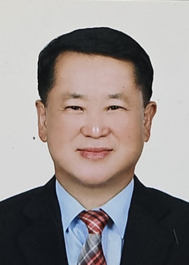 안산시 1호 산업명장에 선정된 문형식 장인. / 사진제공=안산시 