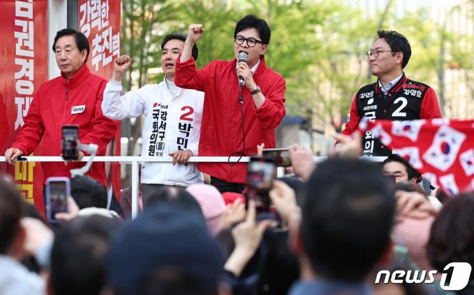 [사진] 한동훈, 서울 강서 집중유세