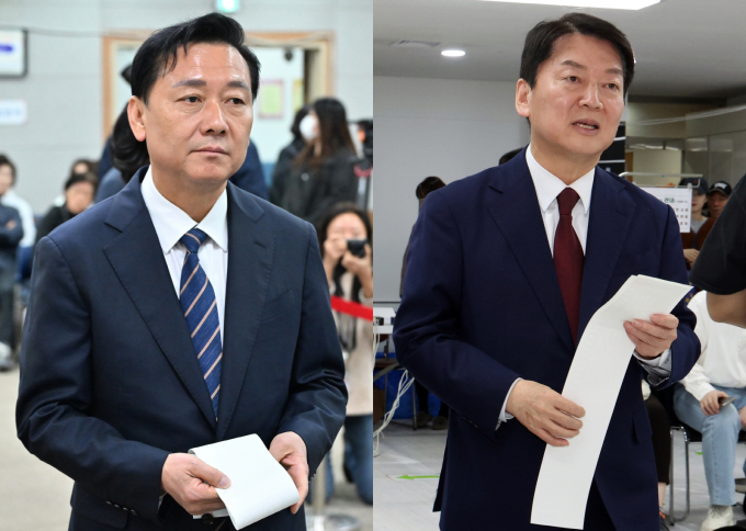 제22대 국회의원 선거 사전투표일인 지난 5일 경기 성남시 분당구 서현1동 행정복지센터 사전투표소에서 경기 성남 분당갑에 출마한 이광재 더불어민주당 후보(왼쪽)와 야탑2동 행정복지센터에서 안철수 후보가 각각 사전투표를 하고 있다. /사진=뉴스1 김명섭 기자