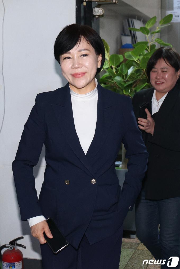 [사진] 미소짓는 전현희 후보
