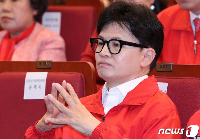 [사진] 어두운 표정 보이는 한동훈