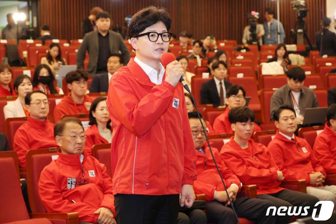[사진] 입장 밝히는 한동훈 위원장