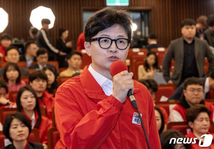 [사진] 입장 밝히는 한동훈