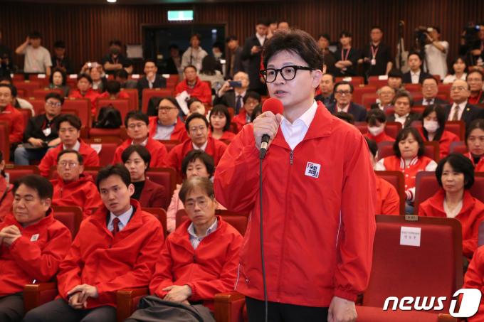 [사진] 입장 밝히는 한동훈