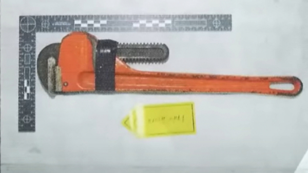 정남규는 한 주택에 침입해 범행을 벌이다 피해자의 저항으로 붙잡혔다. 사진은 검거 당시 정남규의 범행 도구. /사진=채널A '블랙: 악마를 보았다' 유튜브 영상 캡처