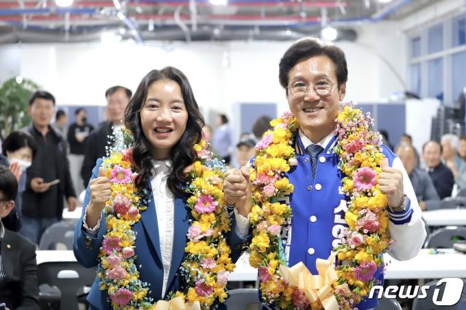 [사진] 신영대 당선인 