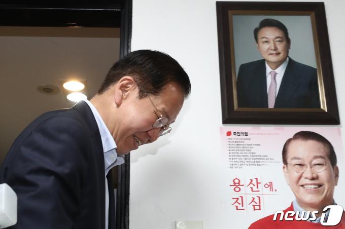[사진] 대통령실 위치한 서울 용산, 권영세 '당선 유력'