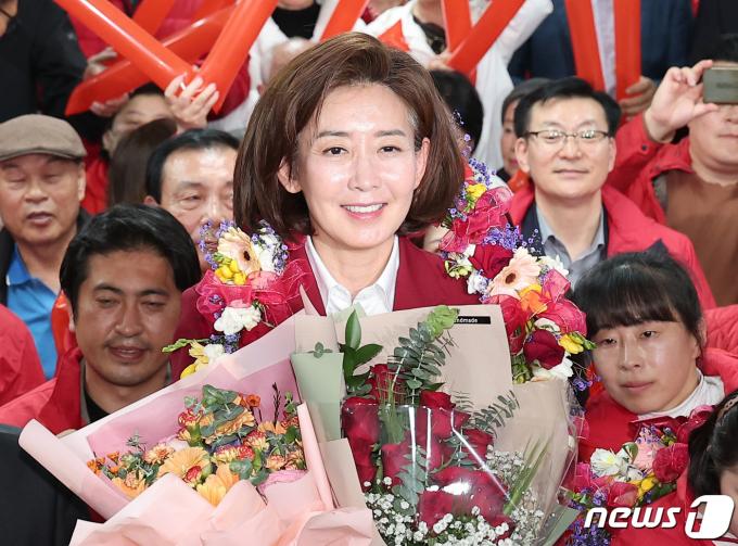 [사진] 나경원, 당선 확실