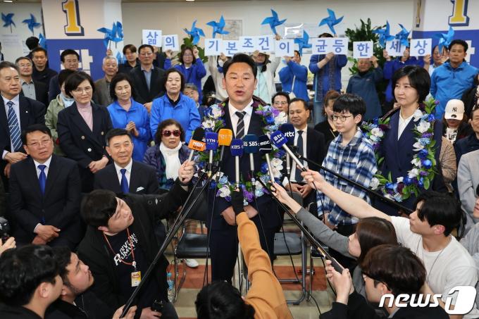 [사진] 소감 밝히는 곽상언