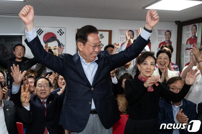 [사진] 용산 지켜낸 권영세