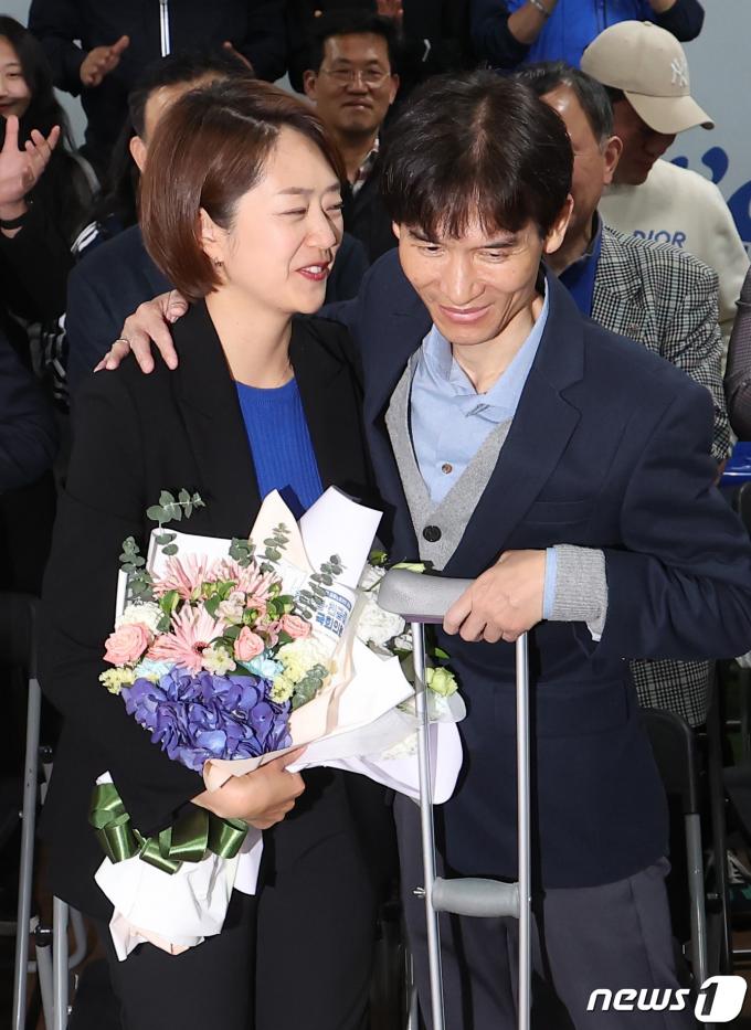 [사진] 고민정, 당선 확정