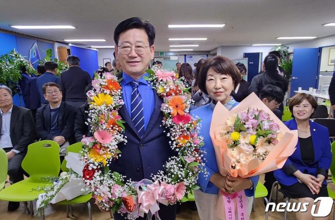 [사진] '낙동강벨트' 김정호 당선