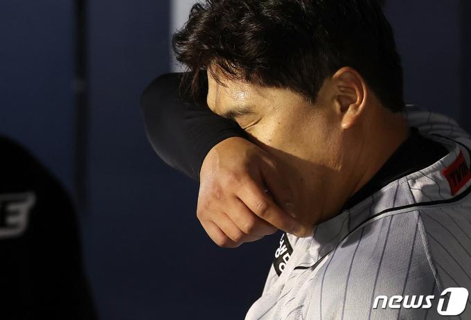 [사진] 류현진, 우는 거 아니에요