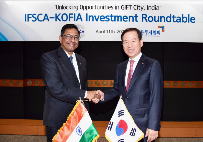 서유석 금융투자협회장은 서울에서 인도 국제금융서비스 특별경제구역 IFSCA Rajaraman 회장및 대표단과 투자 라운드테이블을 개최하고 한·인도 자본시장간 상호이해 증진 방안을 논의했다./사진=금융투자협회