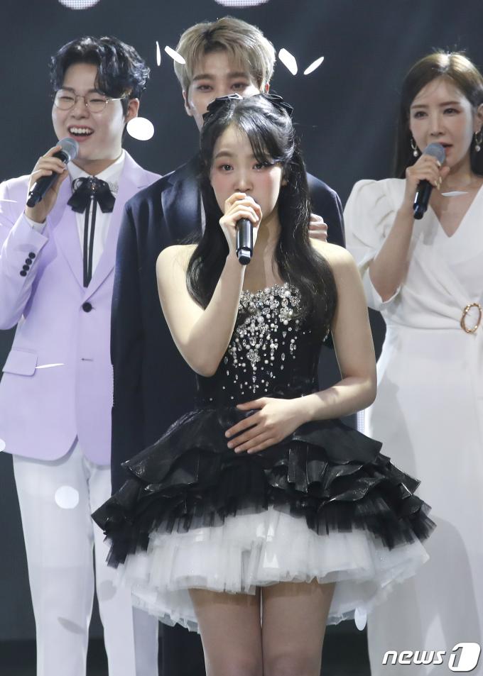 [사진] 김태연, 너무 예쁜 트롯 공주님