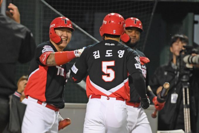 KIA 타이거즈가 12일 열린 KBO리그 대전 경기에서 한화 이글스를 꺾고 4연승을 질주했다. (KIA 타이거즈 제공)
