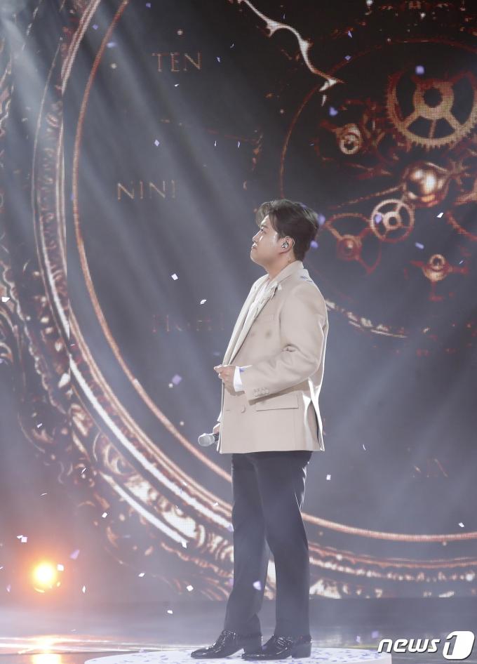 [사진] 김호중, 무대 위 빛나는 존재감