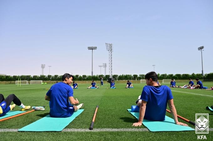 [사진] 현지 적응 훈련하는 U-23 대표팀