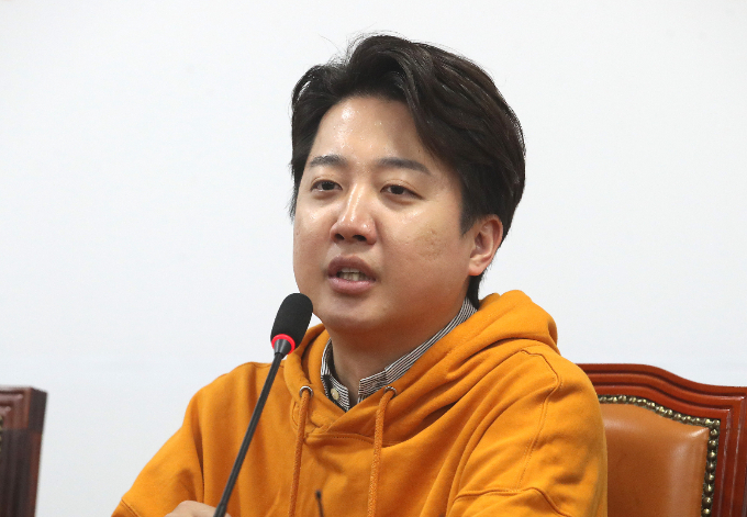 4·10 총선 경기 화성을에서 당선된 이준석 개혁신당 대표가 11일 오후 서울 여의도 국회에서 열린 개혁신당 중앙선거대책위원회 해단식에서 발언을 하고 있다./사진=뉴스1