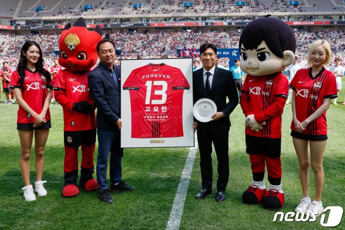 [사진] 고요한 은퇴, 13번 영구 결번