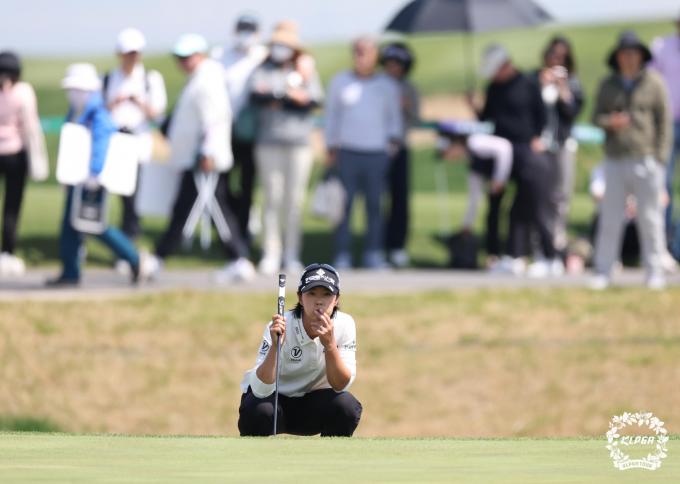 [사진] 그린 공략하는 박지영