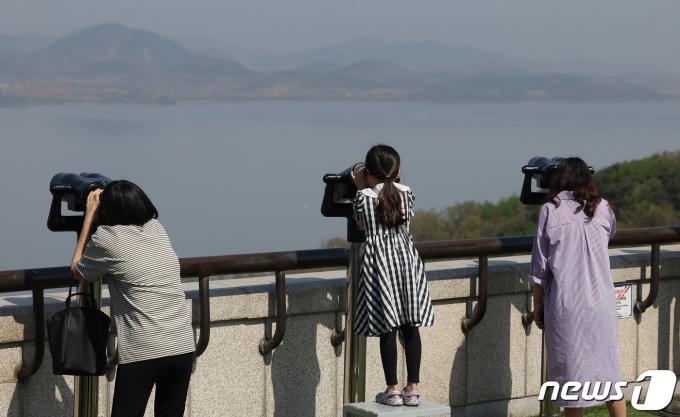 [사진] 북한이 궁금한 시민들