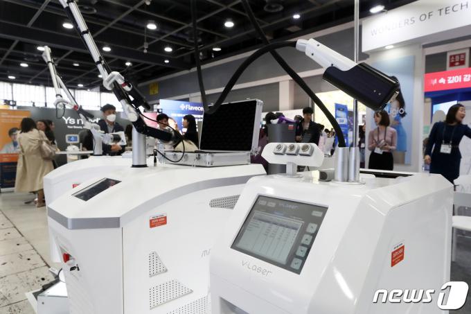 [사진] 2024 미용의료기기 박람회 '다양한 제품들이 한자리에'