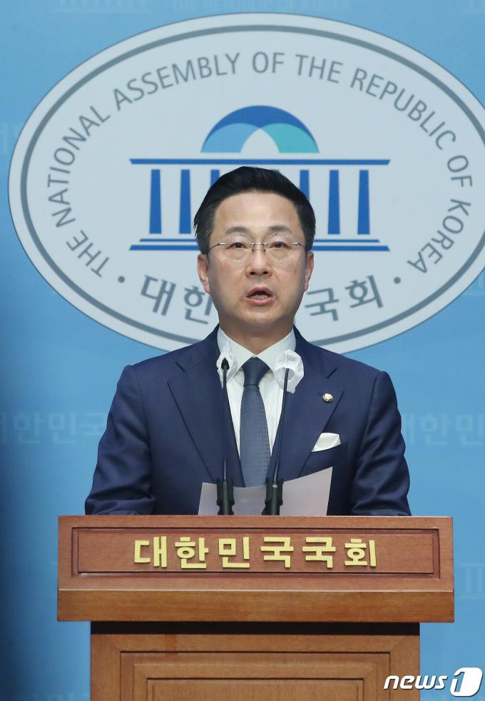 [사진] 박성준 대변인 '윤석열 대통령은 채상병 특검법 즉각 수용하라'