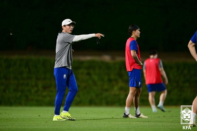 [사진] 황선홍 감독, U-23 아시안컵 담금질