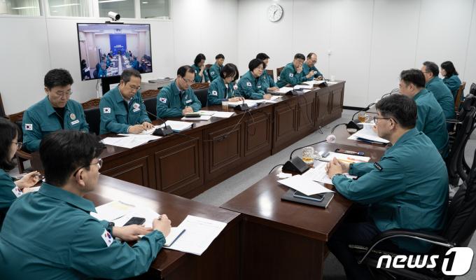 [사진] 조규홍 장관, 의사 집단행동 중수본 회의