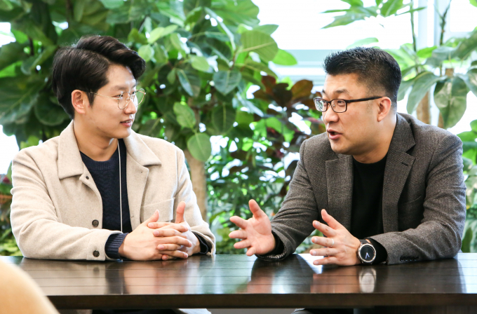 이원기 지속가능경영팀 책임(오른쪽)과 안태호 지속가능경영팀 매니저. /사진=현대제철