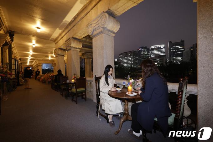 [사진] 운치있는 밤의 석조전