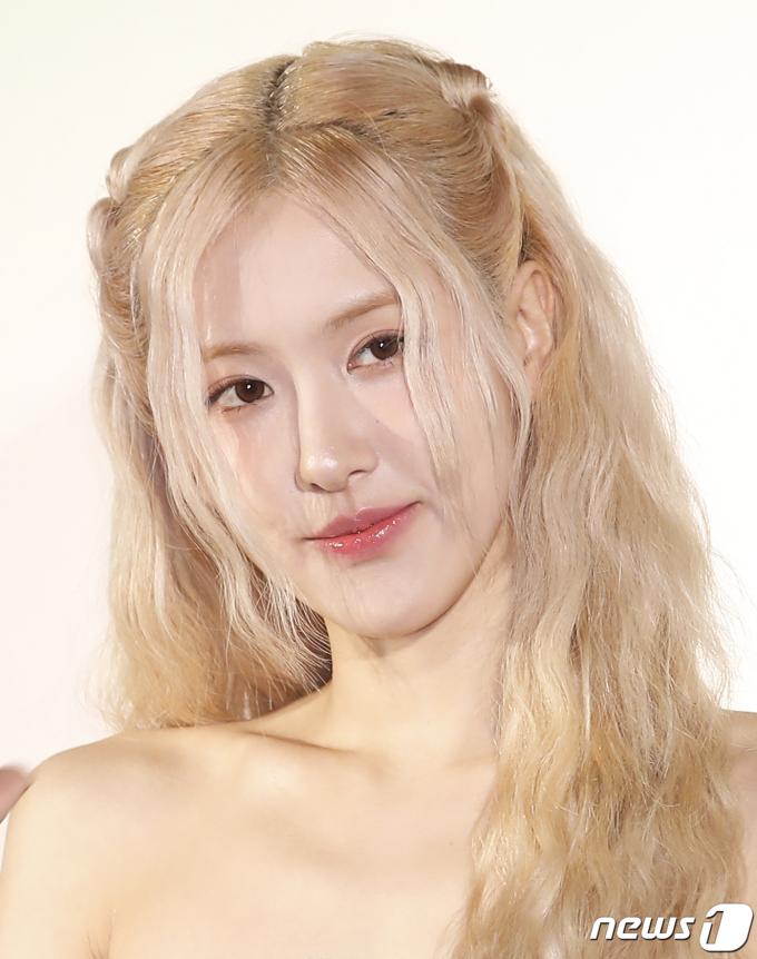 [사진] 로제, 금발 미인