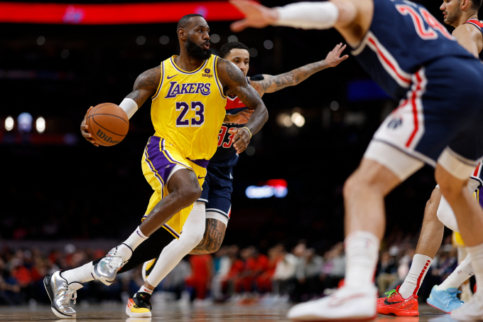 미국이 NBA 스타들을 앞세워 파리올림픽 금메달에 도전한다. 사진은 미국 대표팀에 선발된 르브론 제임스. /사진= 로이터