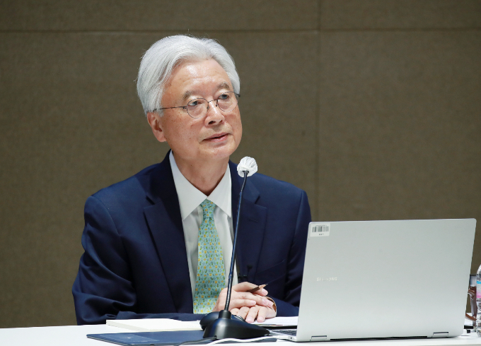 오는 20일 임기 종료를 앞둔 조윤제 한국은행 금융통화위원회 위원이 16일 서울 중구 한국은행에서 기자간담회를 하고 있다./사진=뉴스1