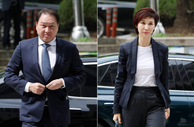 최태원 SK그룹 회장(왼쪽)과 노소영 아트센터 나비 관장이 16일 오후 서울 서초구 고등법원에서 열린 이혼 관련 항소심 변론기일에 출석하고 있다. / 사진=뉴스1 박지혜 기자 