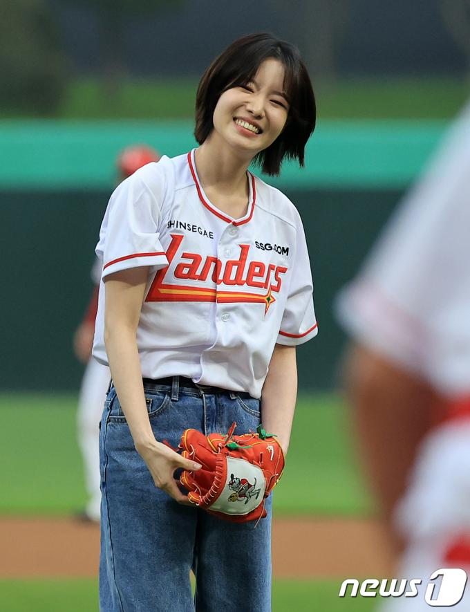[사진] 하승리, 쑥스럽네요