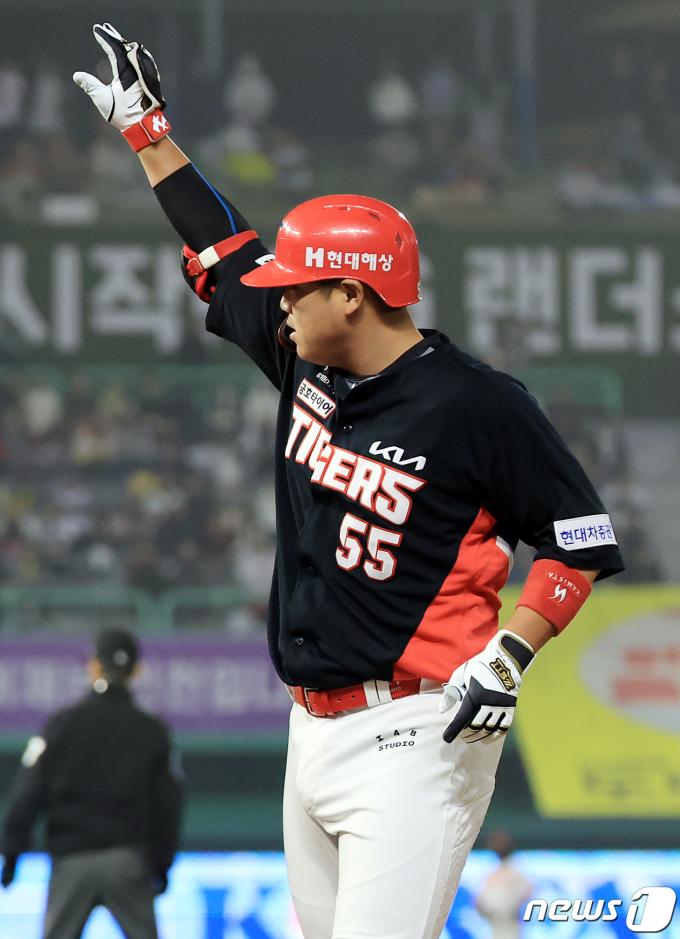 [사진] '7회 역전해서 7연승 가자!'