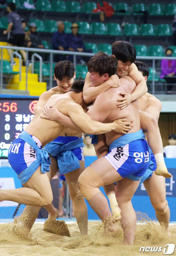 [사진] 우승 차지한 영남대