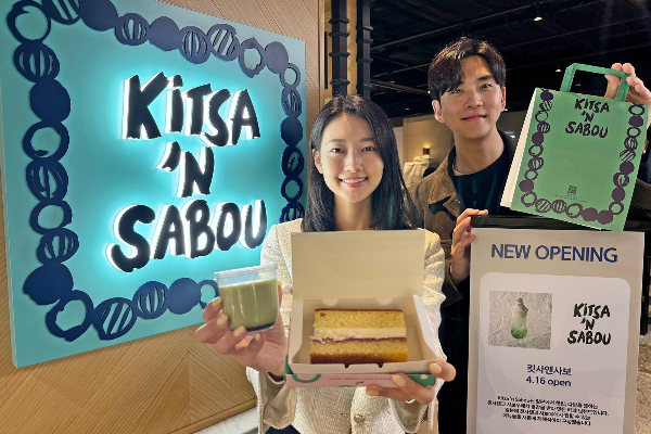 갤러리아 백화점 서울 명품관 고메이494 식품관이 새 단장을 마치고 차백도와 킷사앤사보 등 백화점 최초 입점 브랜드 6개를 비롯해 총 8개의 신규 디저트 맛집을 선보인다. /사진=한화갤러리아