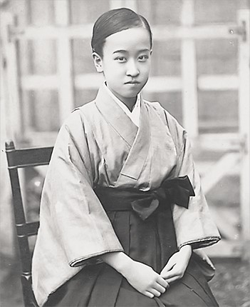 덕혜옹주는 14세이 되던 해인 1925년 일본이라는 낯선 이국 땅에 발을 디뎠다. 사진은 소학교 시절 덕혜옹주. /사진=한국학중앙연구원 장서각